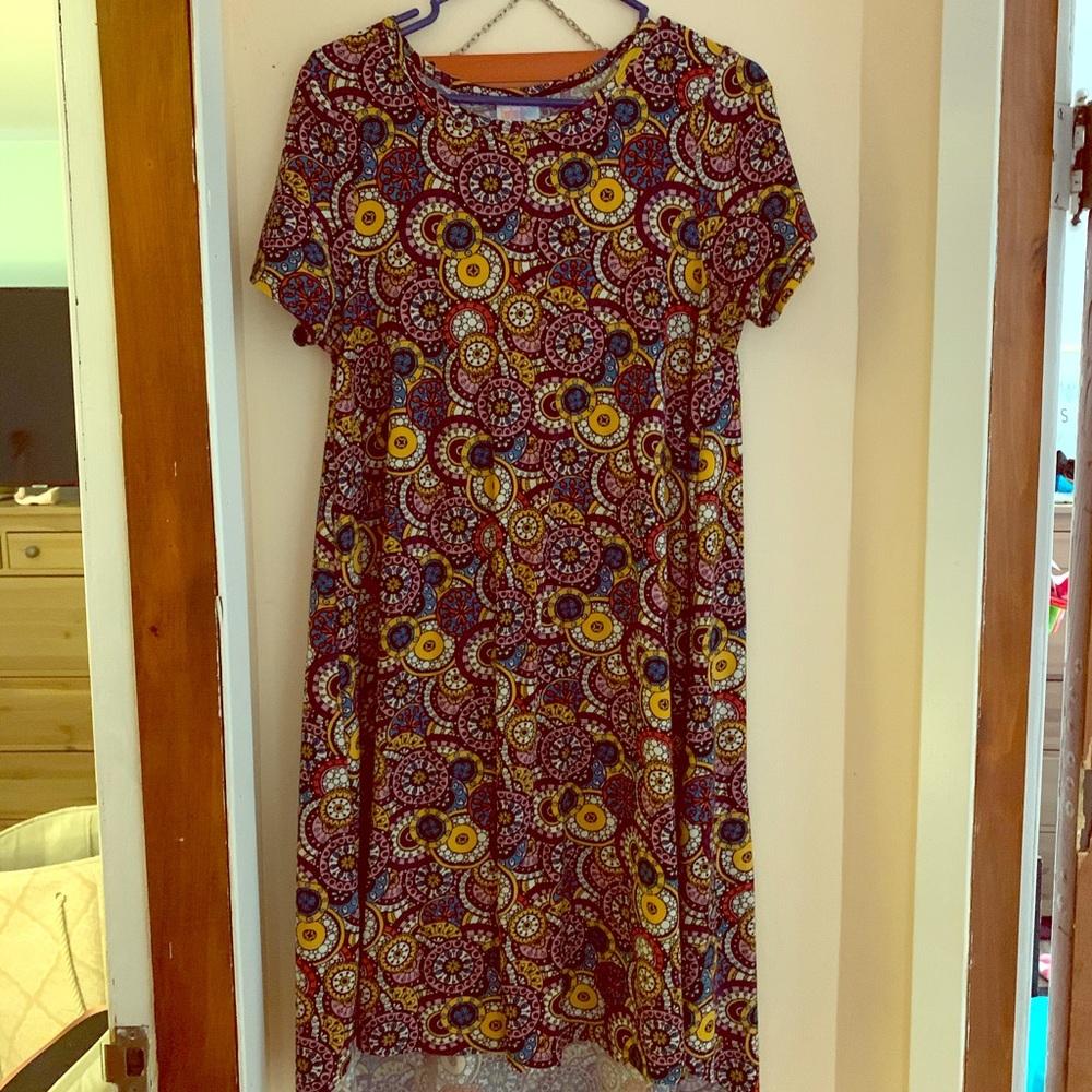 Lularoe leggings material Carly size small